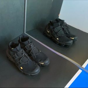 Nike Black FLYNIT UTILITY VAPORMAX